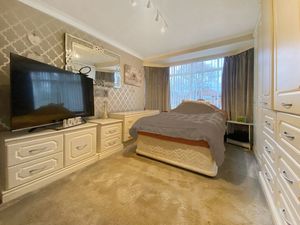 Photo 5- click for photo gallery